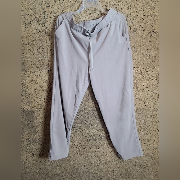 Mondetta Women's Cozy Full Zip Jacket & Jogger Pants. - Picture 7 of 8